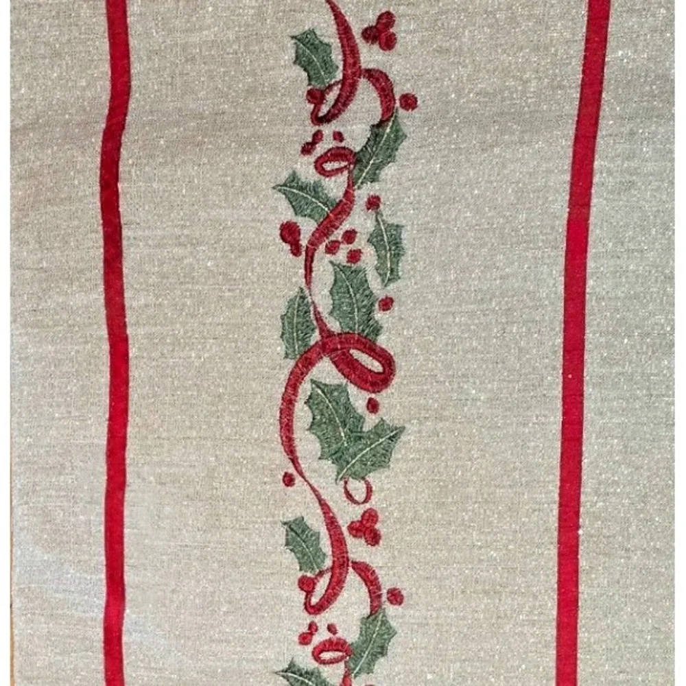 Holly Berries Embroidered Sequined Holiday Table Runner Decor 14